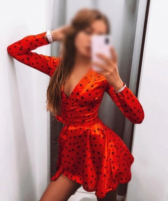 Нина, 25